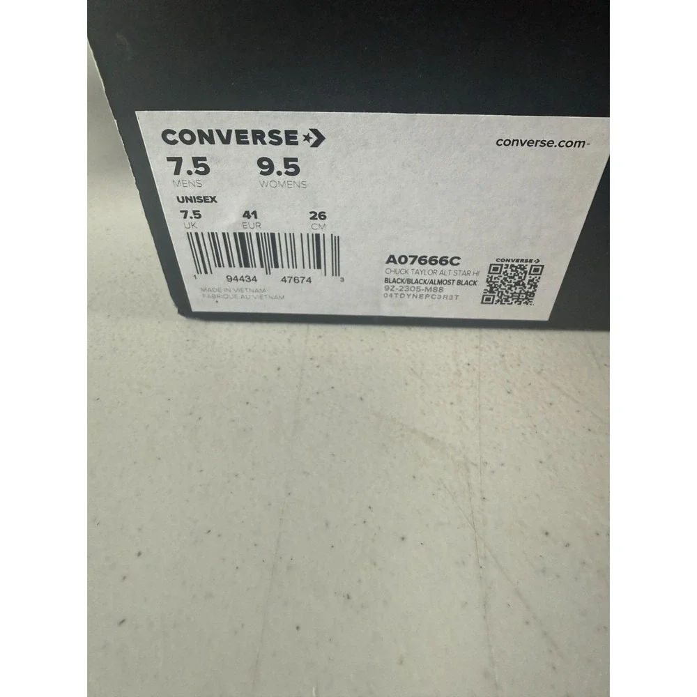 Converse‎ Chuck Taylor All Star Black/Black Canvas High-Top Shoes Men's Size 7.5